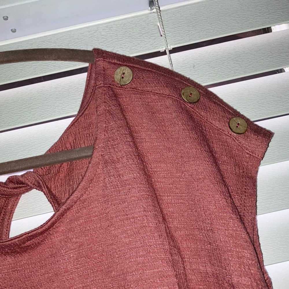 Elegant Button-Shoulder Blouse - Terracotta - Picture 4 of 8
